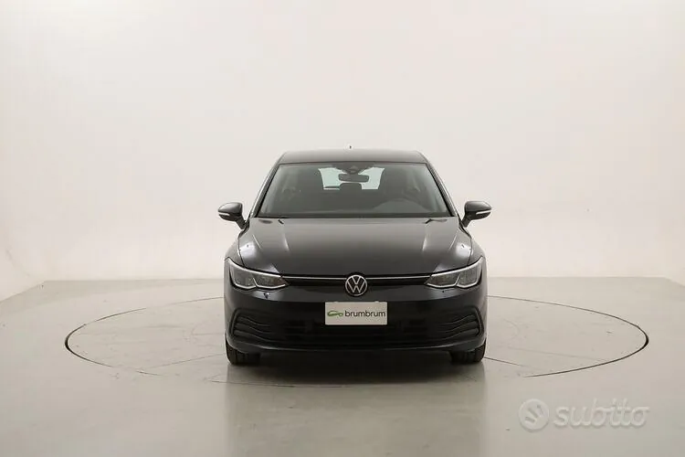Volkswagen Golf 2022 photo 2