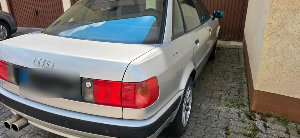 Audi 80