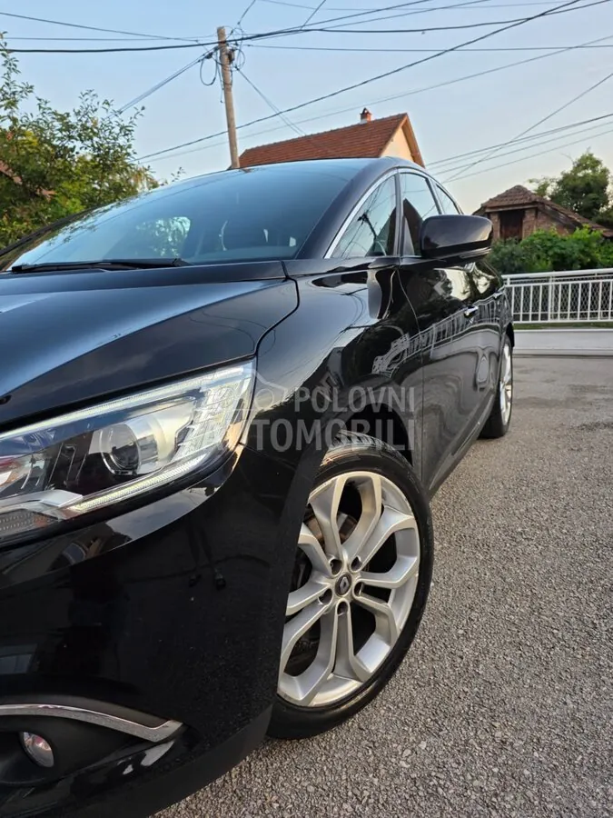Renault Scenic 2017 photo 2
