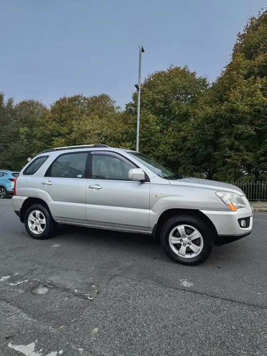 Kia Sportage 2009 photo 2