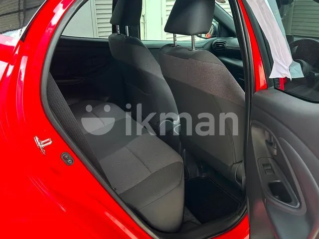 Toyota Yaris 2024 photo 4