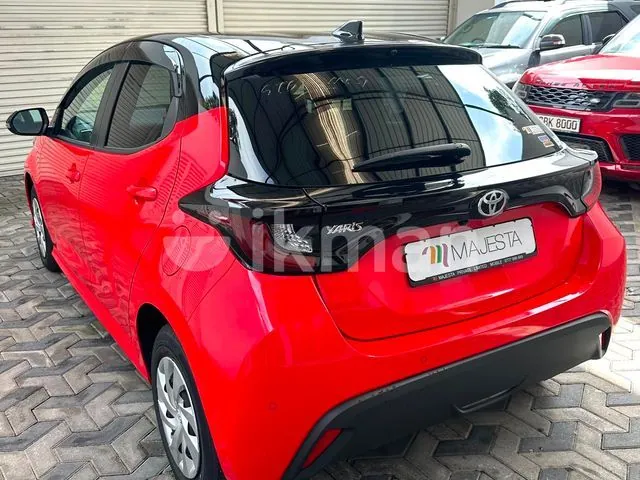 Toyota Yaris 2024 photo 2