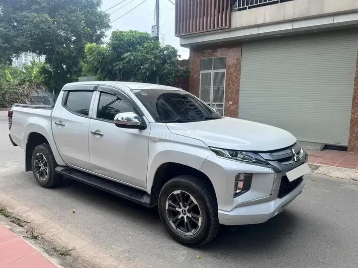 Mitsubishi Triton 2023 photo 2