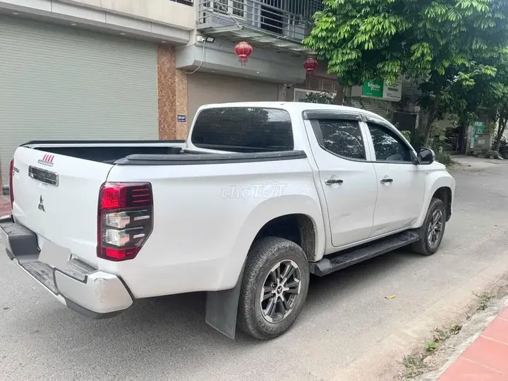 Mitsubishi Triton 2023 photo 4
