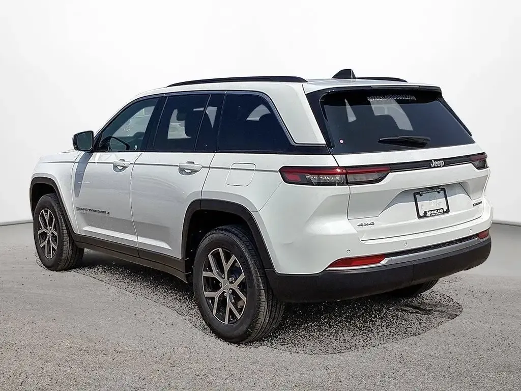 Jeep Grand Cherokee 2026 photo 3