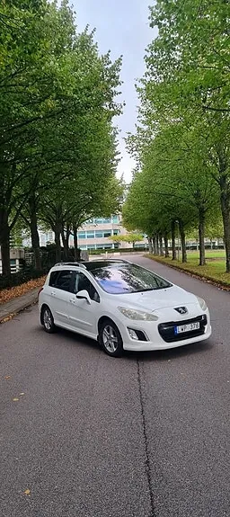 Peugeot 308 Sw 2011 photo 2