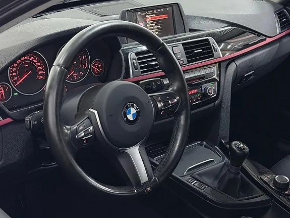 BMW 320D 2016 photo 2