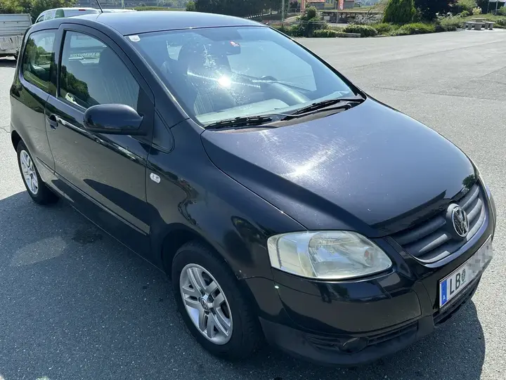 Volkswagen Fox 2010 photo 2