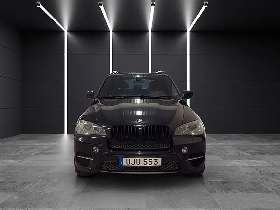 BMW X5 2011 photo 2