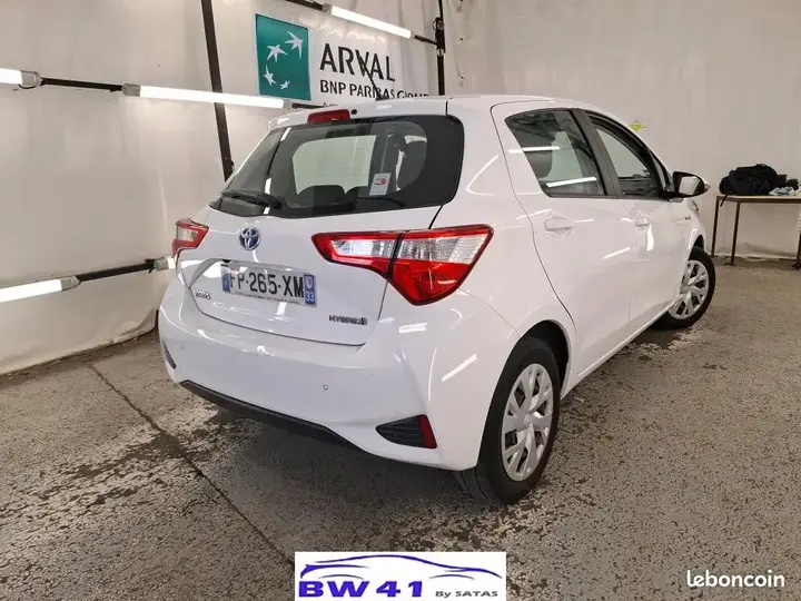 Toyota Yaris 2020 photo 3