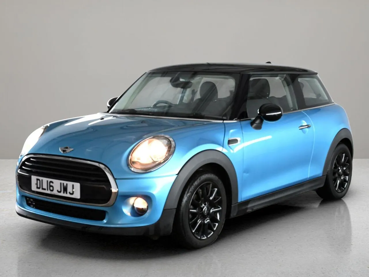 Mini Hatch 2016 photo 2