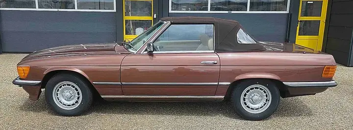Mercedes-Benz Sl-Class 1976 photo 2