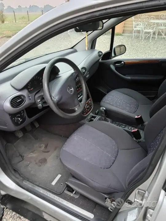 Mercedes-Benz A