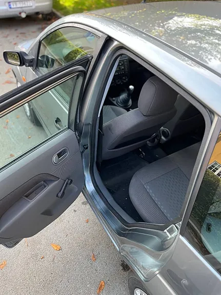Ford Fiesta 2002 photo 5
