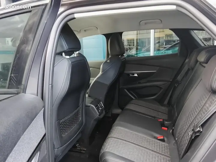 Peugeot 3008 2022 photo 5