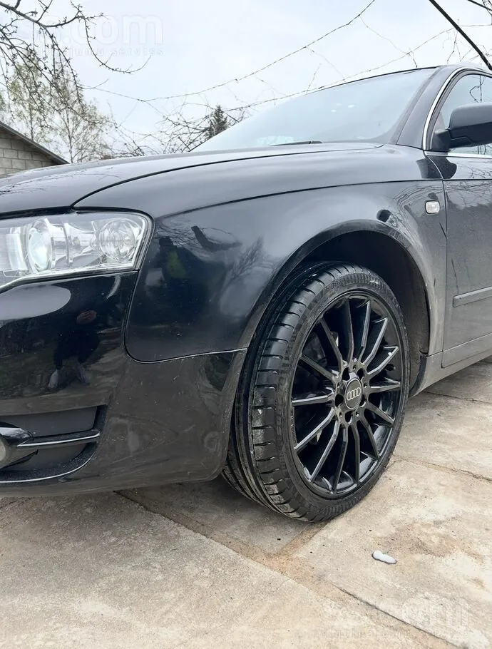Audi A4 2008 photo 2