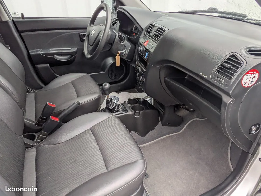 Kia Picanto 2010 photo 4
