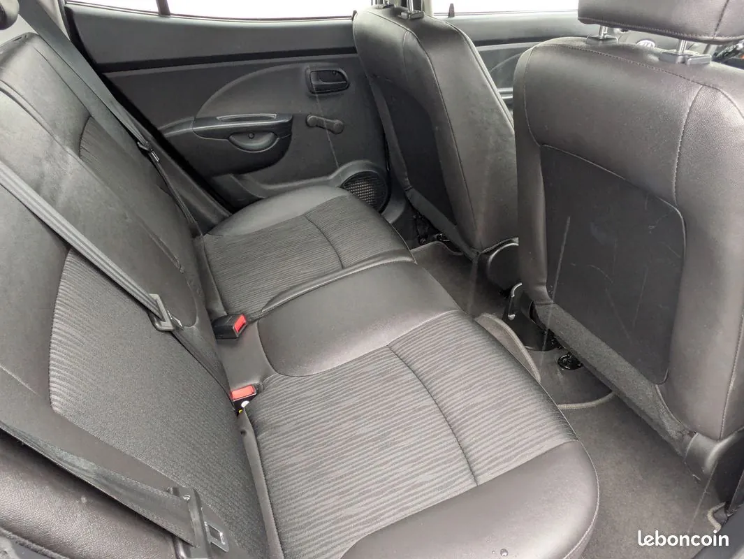 Kia Picanto 2010 photo 5