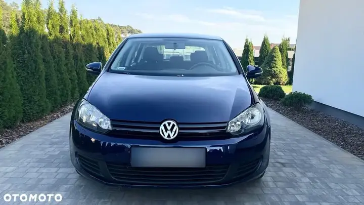 Volkswagen Golf 2010 photo 2
