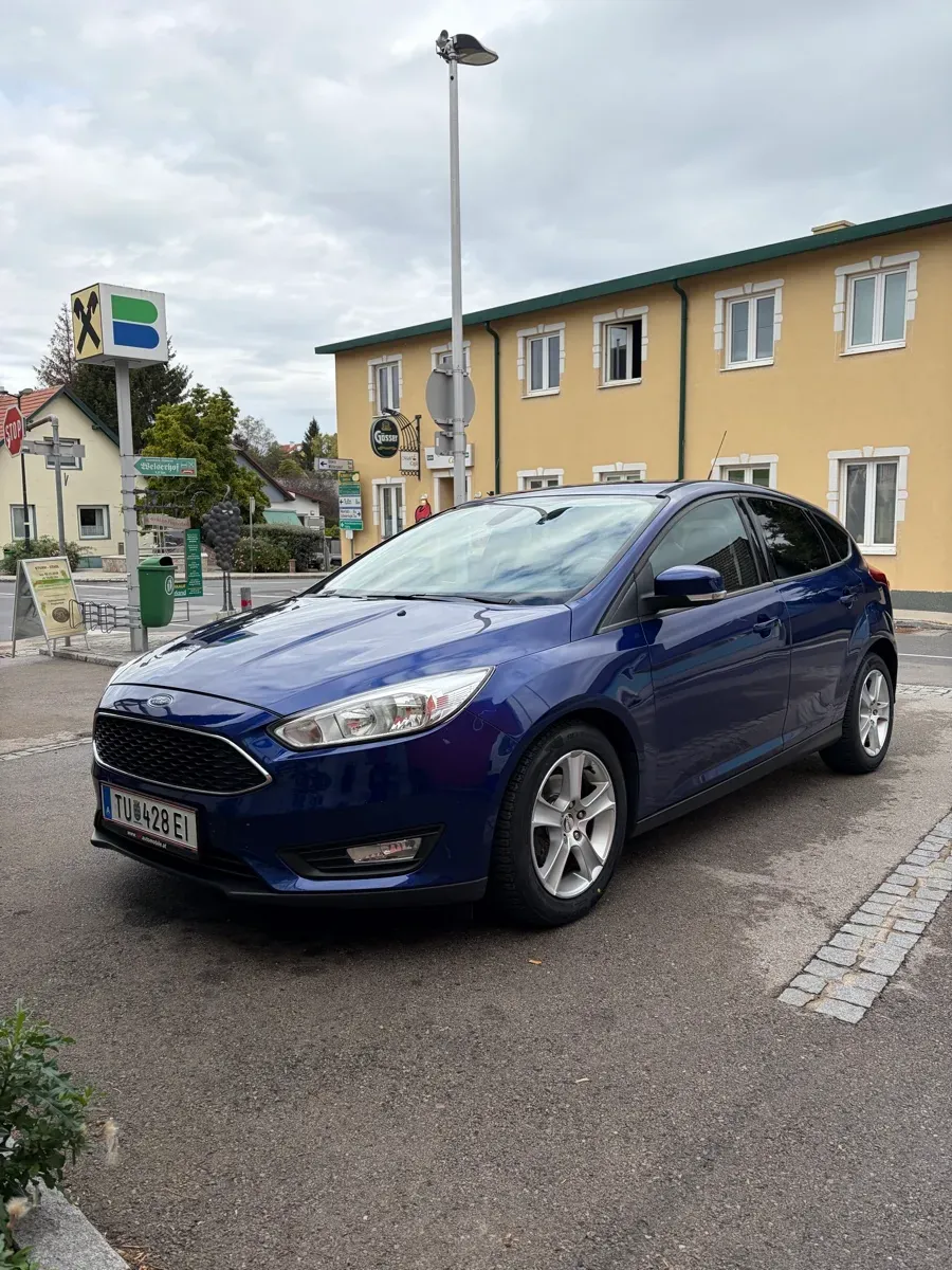 Ford Focus 2015 photo 2