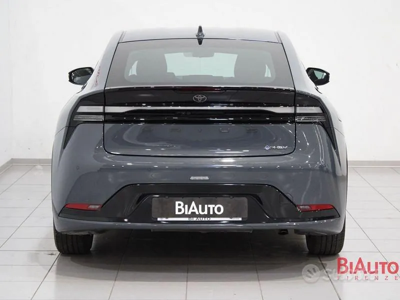 Toyota Prius 2025 photo 4