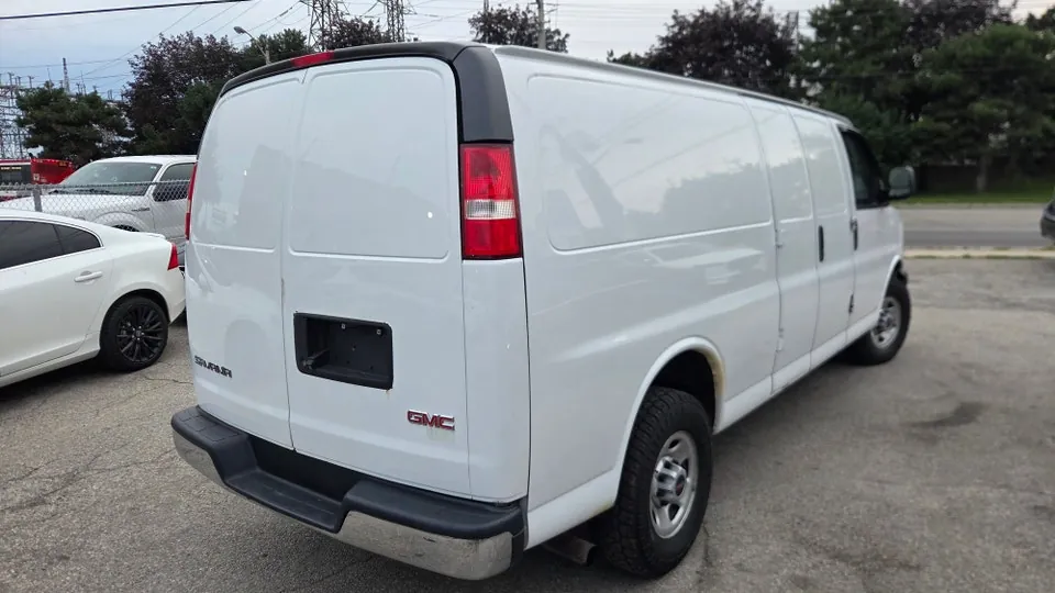 GMC Savana 2018 photo 4