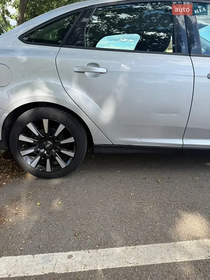 Ford Focus 2013 photo 4