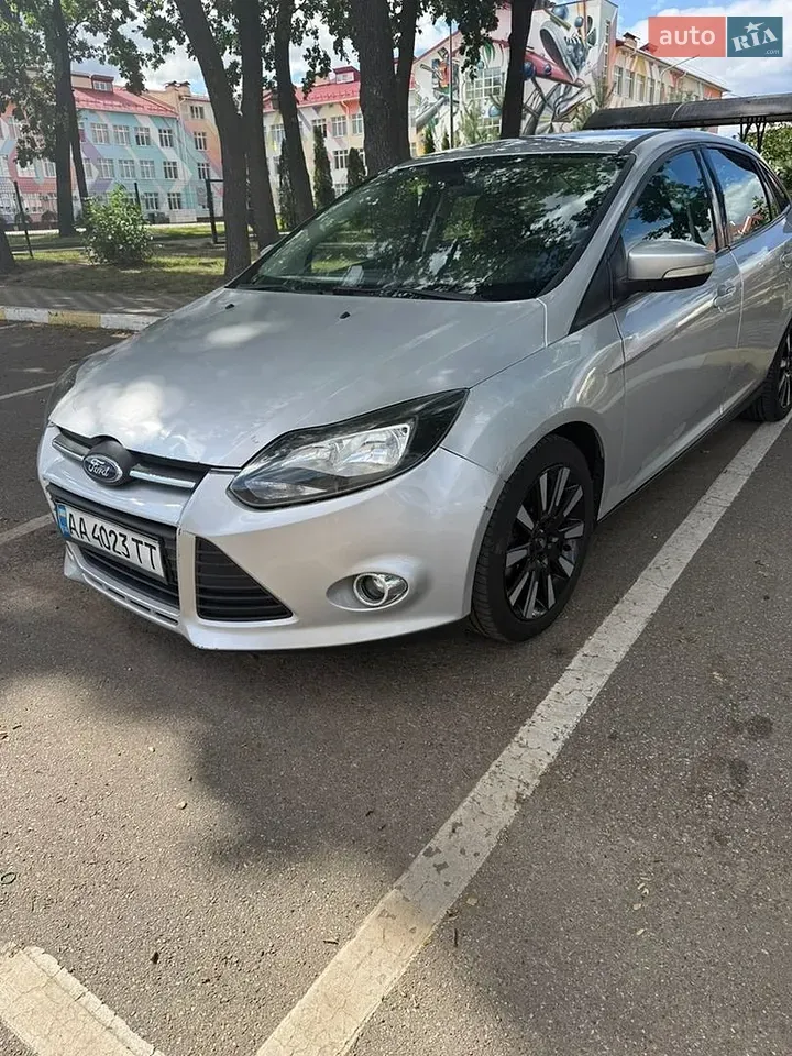 Ford Focus 2013 photo 3