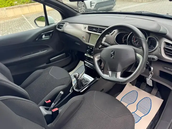 DS Automobiles Ds 3 2016 photo 2