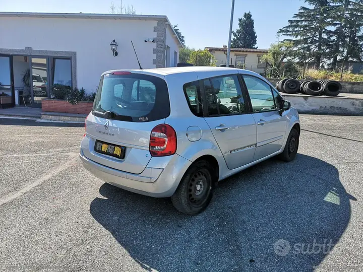 Renault Modus 2008 photo 2