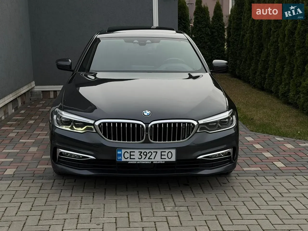 BMW 5 Series 2017 photo 4