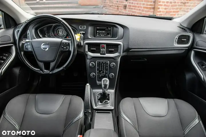 Volvo V40 2012 photo 5