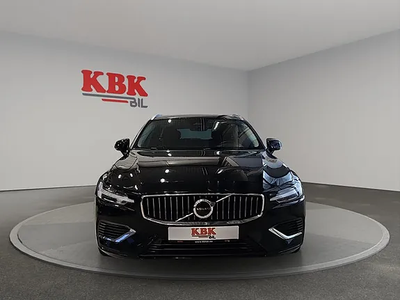 Volvo V60 2023 photo 2