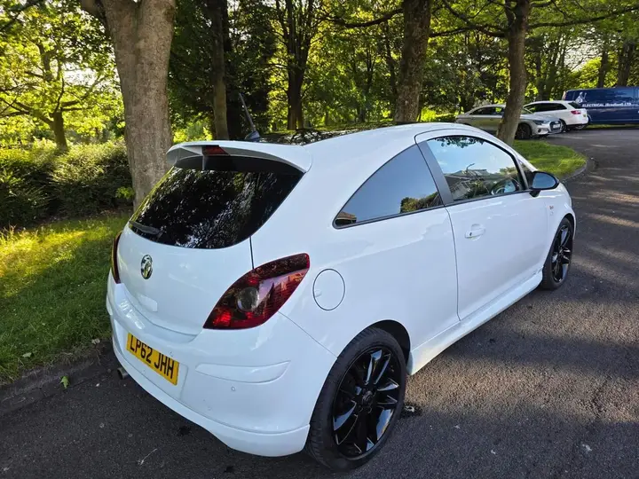 Vauxhall Corsa 2013 photo 4