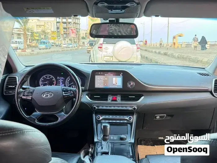 Hyundai Azera 2019 photo 3