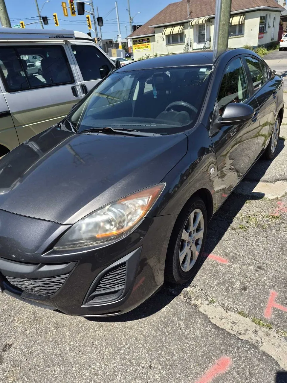 Mazda 3 Hatchback 2010 photo 2