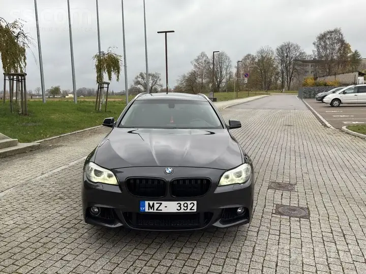 BMW 520D 2011 photo 2