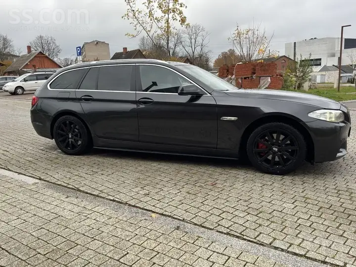 BMW 520D 2011 photo 4