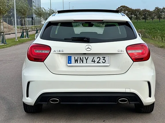 Mercedes-Benz A180 2015 photo 5
