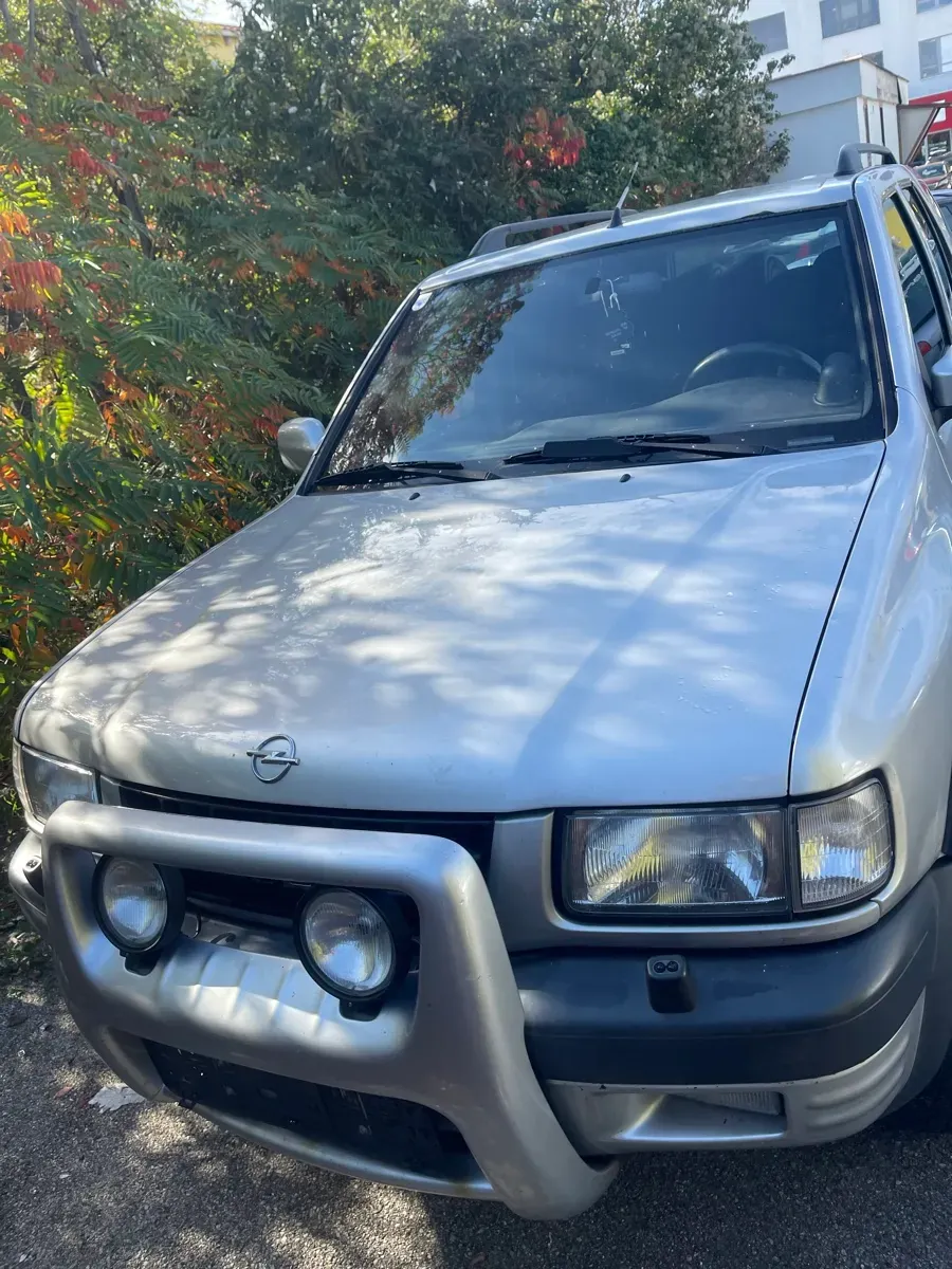 Opel Frontera