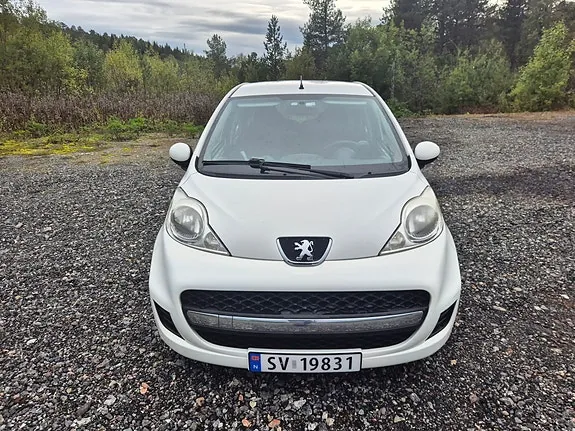 Peugeot 107 2011 photo 5