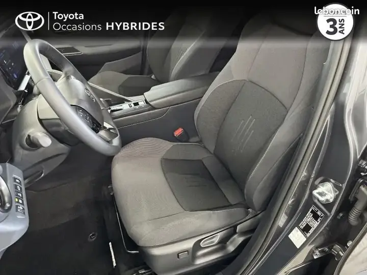 Toyota C-Hr 2025 photo 3