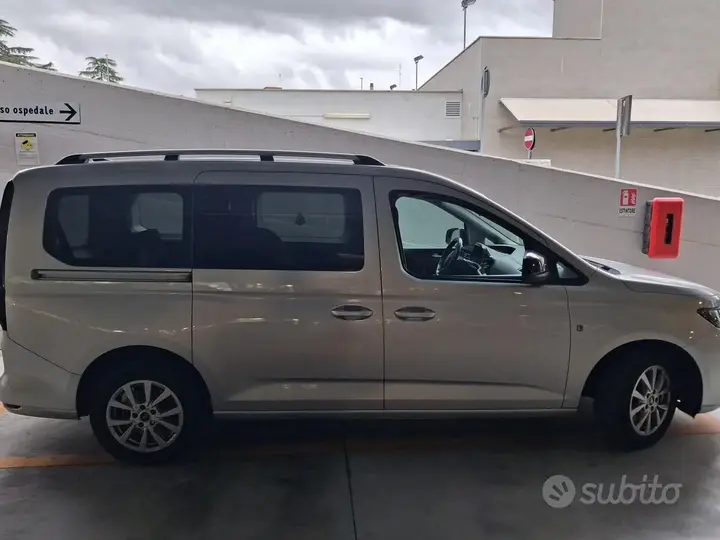 Ford Tourneo Connect 2023 photo 4