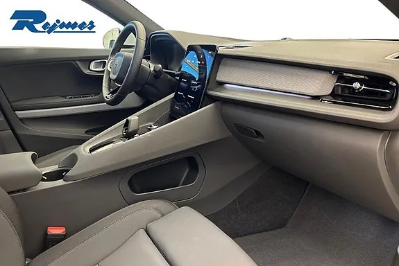 Polestar 2 2023 photo 2