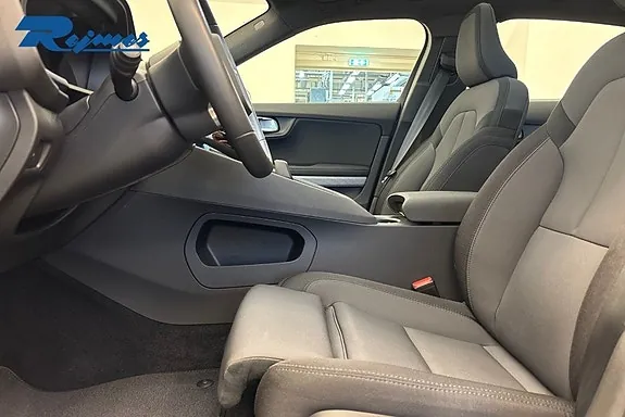 Polestar 2 2023 photo 5