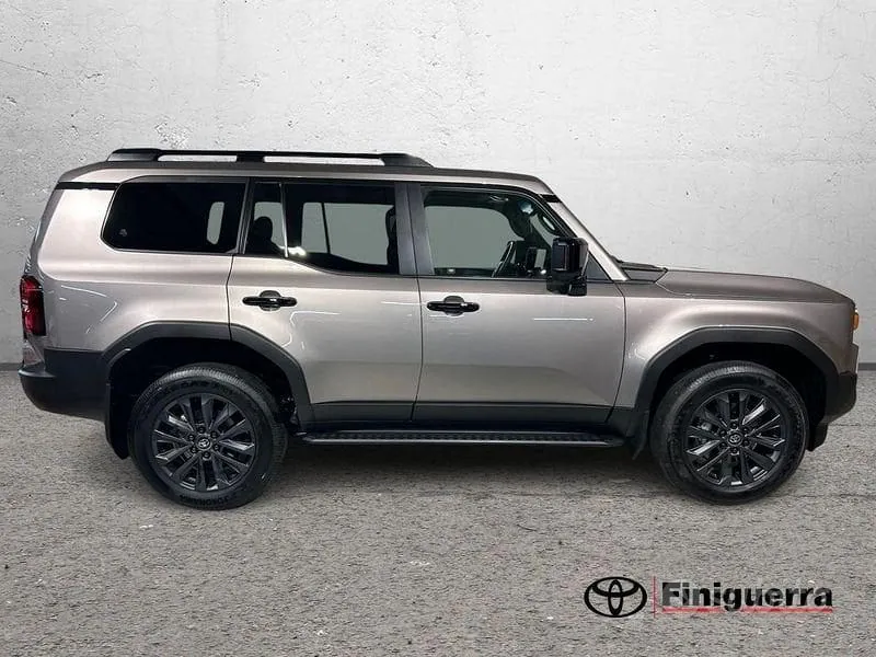 Toyota Land Cruiser 2026 photo 5