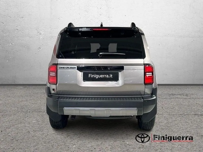 Toyota Land Cruiser 2026 photo 3