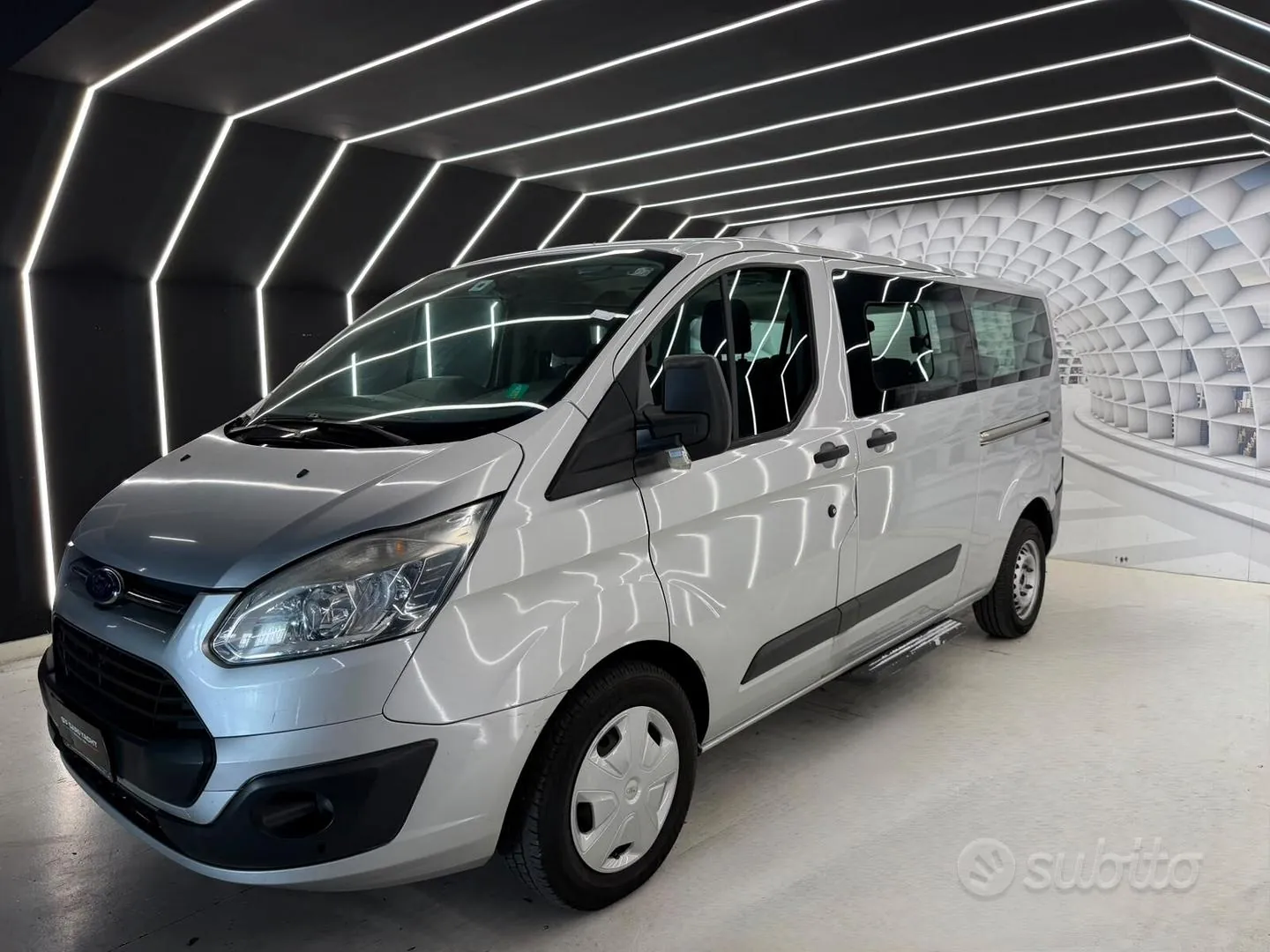 Ford Tourneo Custom 2017 photo 3