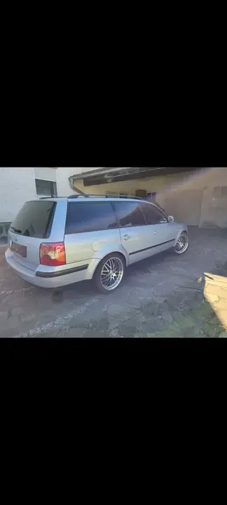 Volkswagen Passat 2003 photo 2