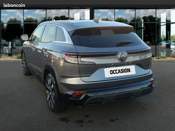 Renault Austral 2024 photo 2